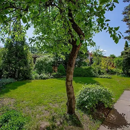 Apartment A Fairy Tale Garden In A